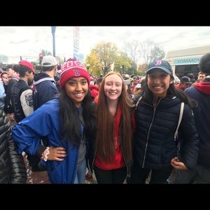 Meet your Posher, Alicia